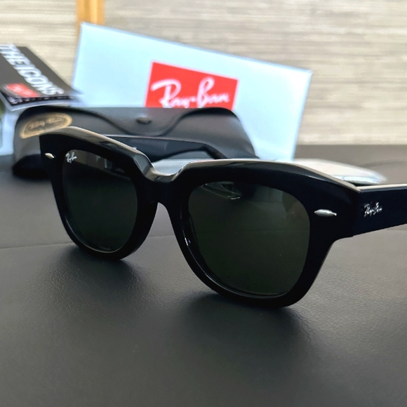 LIKE NEW Ray-Ban State Street RB2186 Black Ray ban sunglasses - Picture 7 of 16